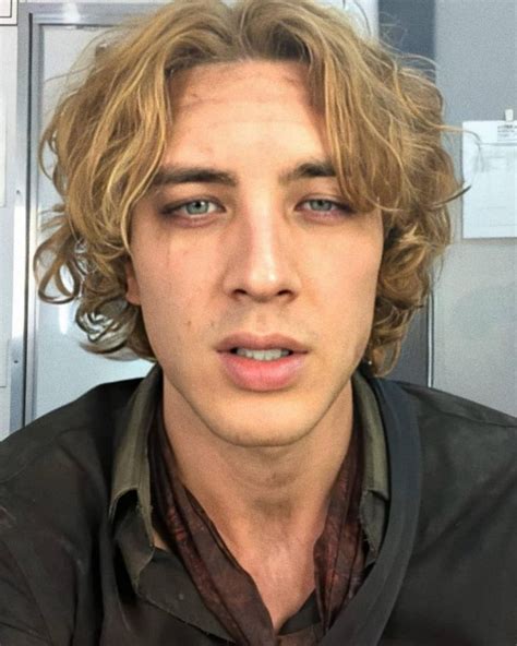 The truth about Cody Fern’s sexuality and his career。